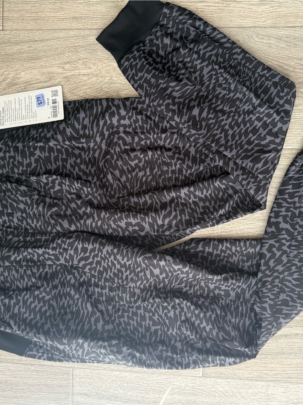 Lululemon Black Patterned Athletic Pants-Dance Studio